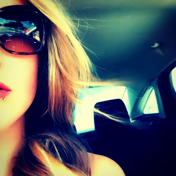 🌺 ᗩᑎᗪᖇEᗩ ᗰᗩᖇIE 🌺 - Picture 6 of 7